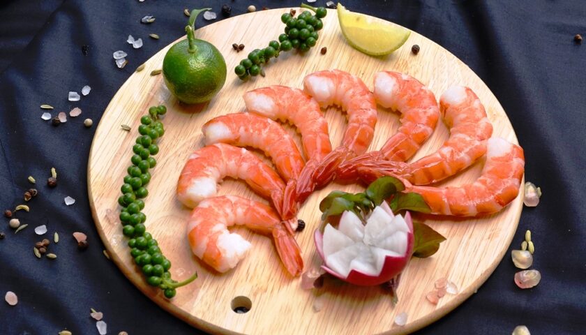 Cách chọn tôm tươi